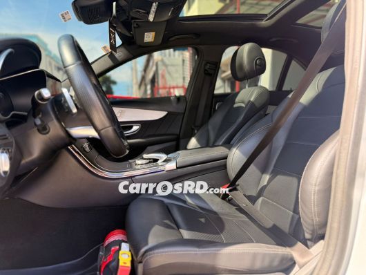 Mercedes-Benz Clase C Carros en venta