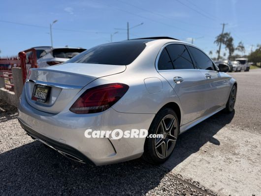 Mercedes-Benz Clase C Carros en venta