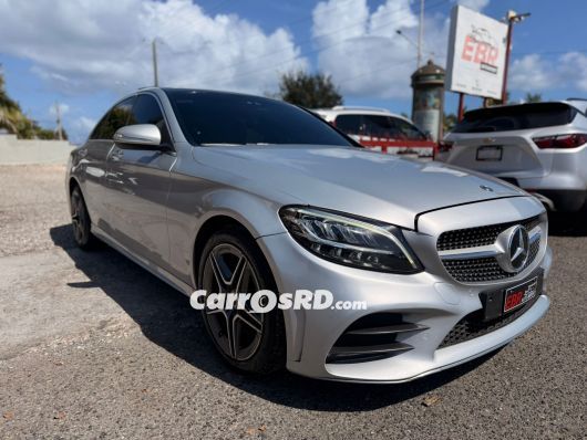 Mercedes-Benz Clase C Carros en venta