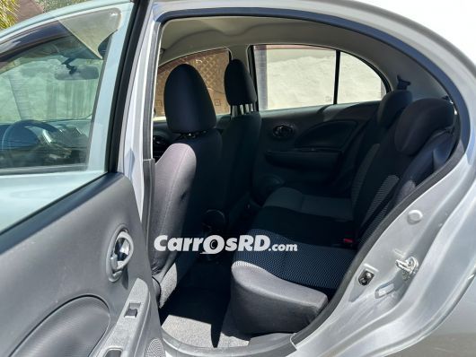 Nissan March Carros en venta