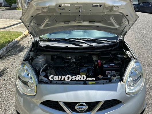 Nissan March Carros en venta