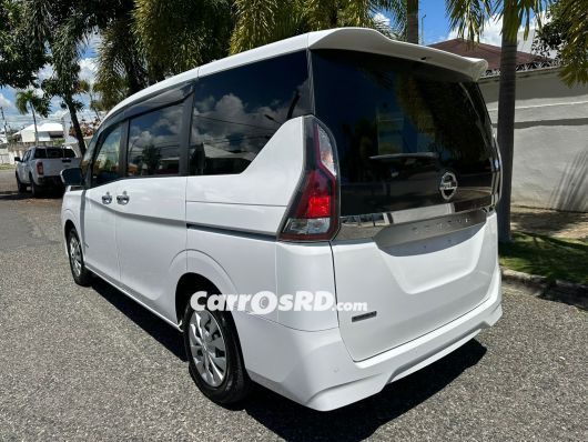 Nissan Serena Minivan en venta