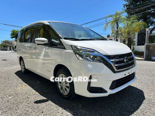 Nissan Serena Minivan en venta