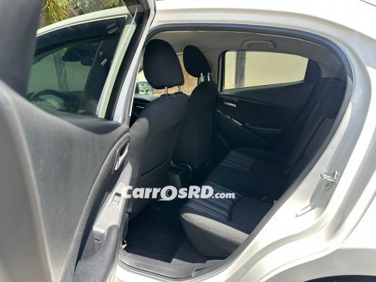 Mazda Demio Carros en venta