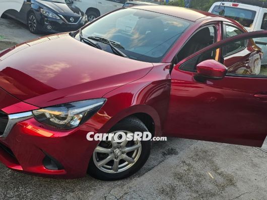 Mazda Demio Hatchback en venta