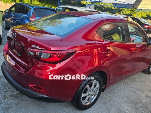 Mazda Demio Hatchback en venta