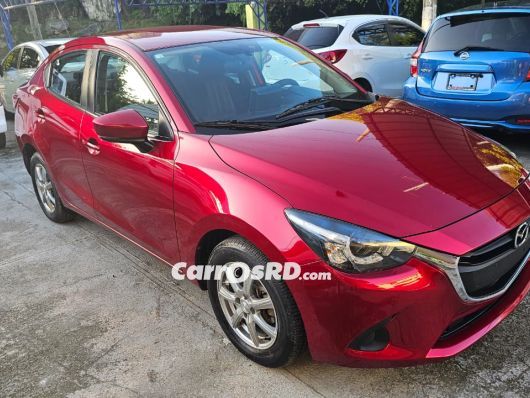 Mazda Demio Hatchback en venta