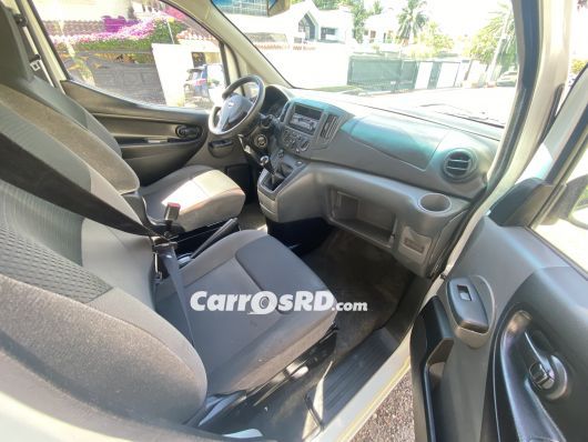 Nissan NV Minivan en venta