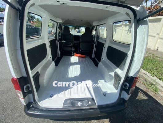 Nissan NV Minivan en venta