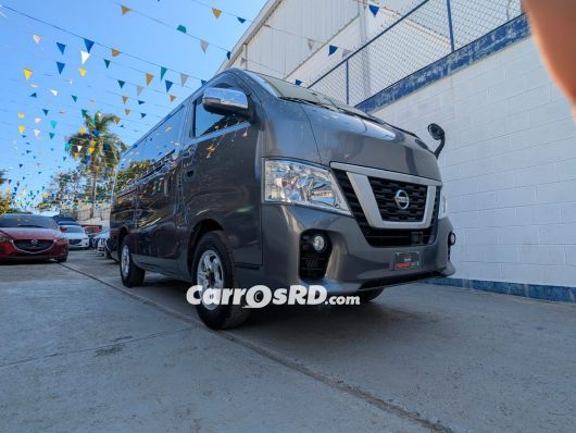 Nissan NV Minivan en venta