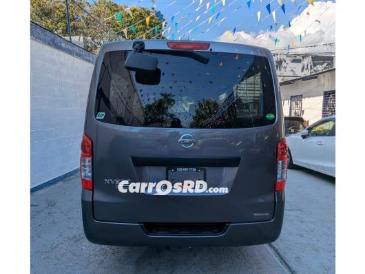 Nissan NV Minivan en venta
