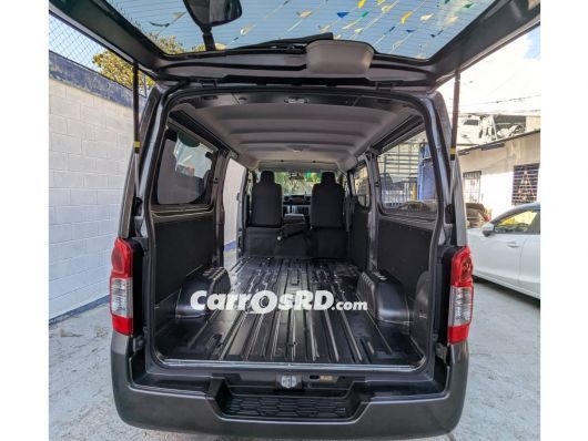 Nissan NV Minivan en venta