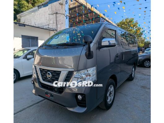 Nissan NV Minivan en venta
