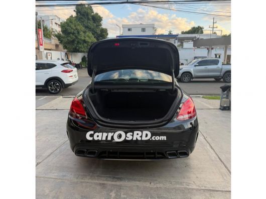 Mercedes-Benz Clase C Carros en venta
