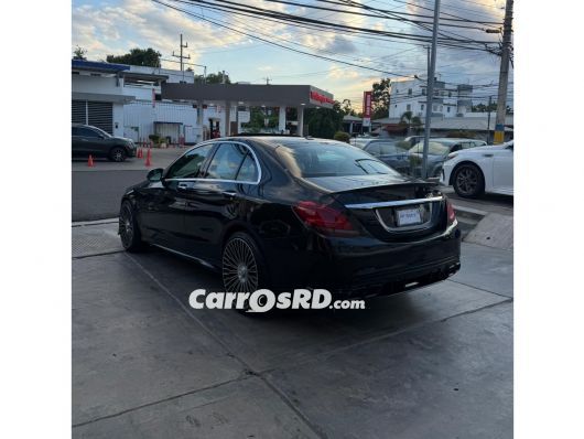 Mercedes-Benz Clase C Carros en venta