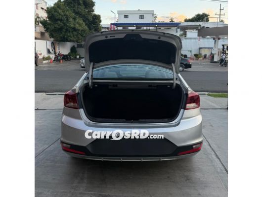 Hyundai Elantra Carros en venta