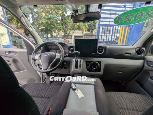 Nissan NV Minivan en venta