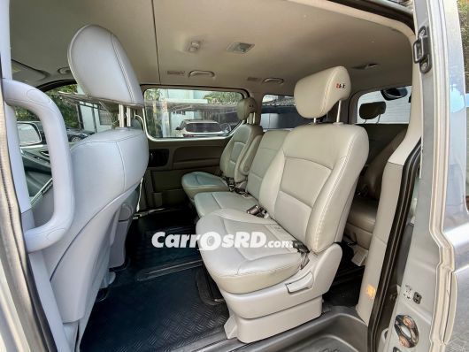 Hyundai Grand Starex Minivan en venta