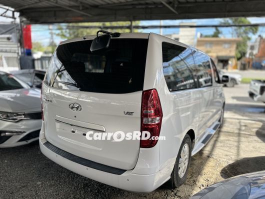 Hyundai Grand Starex Minivan en venta