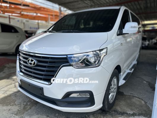 Hyundai Grand Starex Minivan en venta