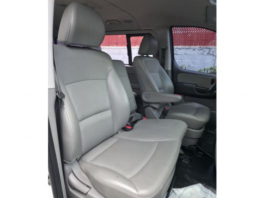 Hyundai Grand Starex Básico