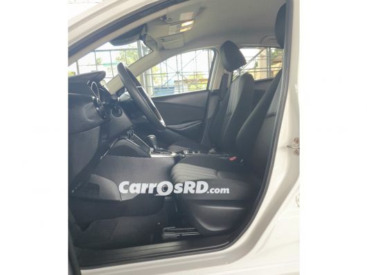 Mazda 2 Carros en venta