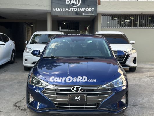 Hyundai Elantra Carros en venta