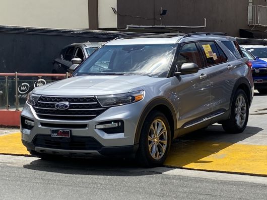 Ford Explorer XLT en venta