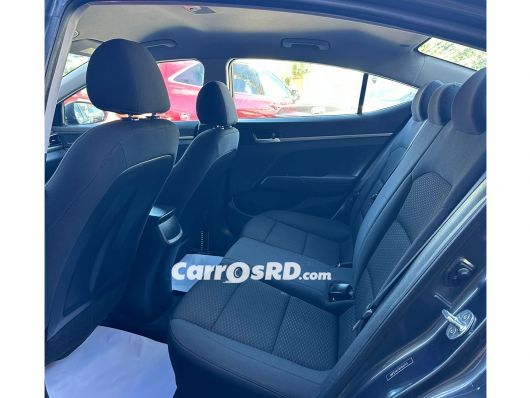 Hyundai Elantra Carros en venta