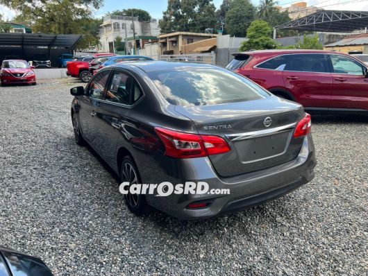 Nissan Sentra Carros en venta