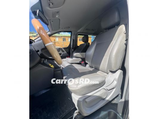 Hyundai Grand Starex Minivan en venta