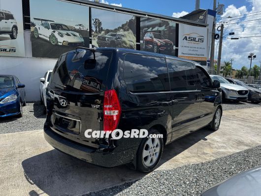 Hyundai Grand Starex Minivan en venta