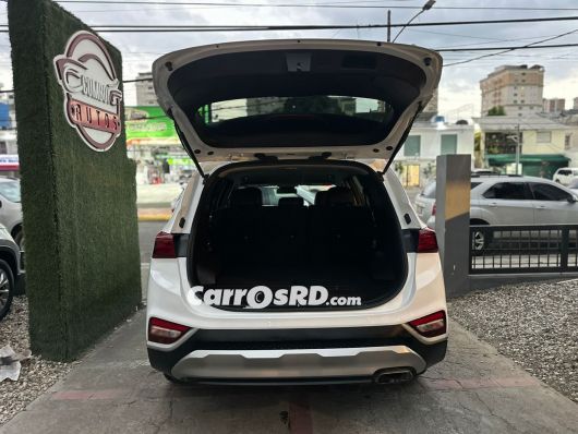 Hyundai Santa Fe Jeep en venta