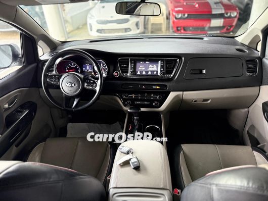 Kia Sedona Minivan en venta