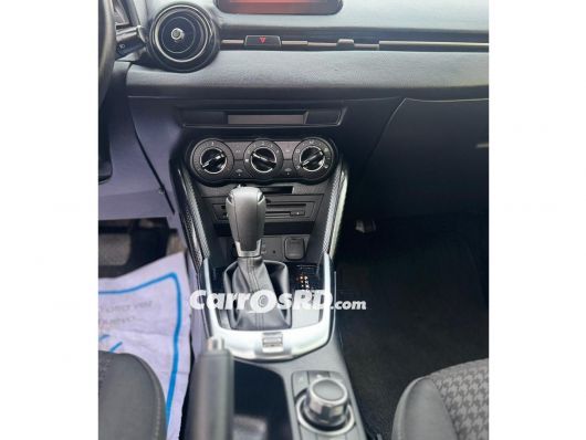 Mazda Demio Carros en venta