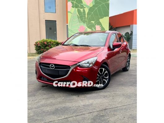 Mazda Demio Carros en venta