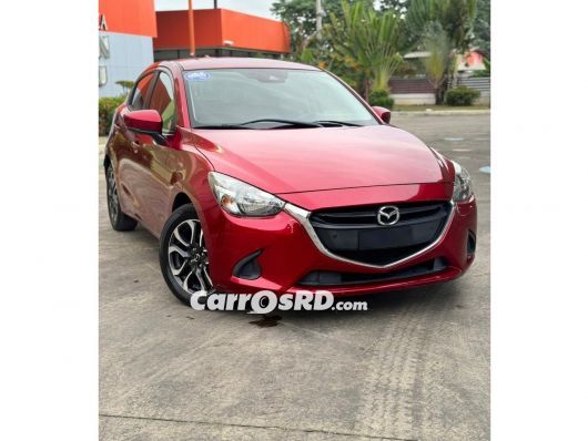 Mazda Demio Carros en venta