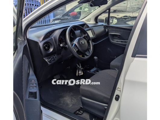 Toyota Vitz Hatchback en venta