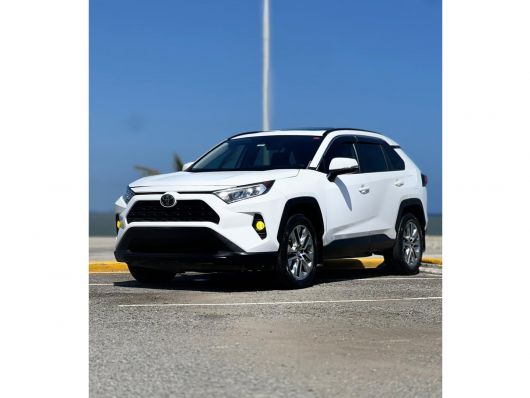 Toyota RAV4 XLE en venta