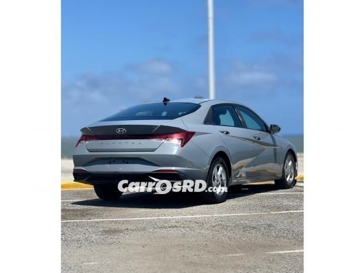 Hyundai Elantra Carros en venta
