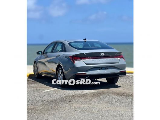 Hyundai Elantra Carros en venta