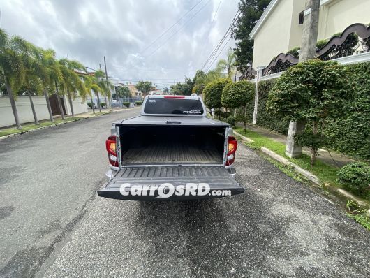Nissan Frontier Camioneta en venta