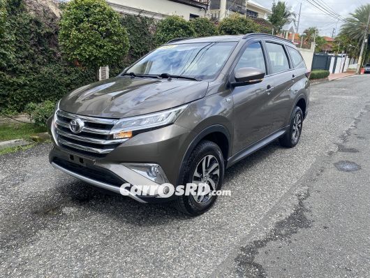 Toyota Rush Jeepeta en venta