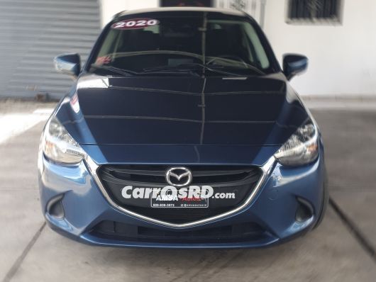 Mazda Demio Carros en venta