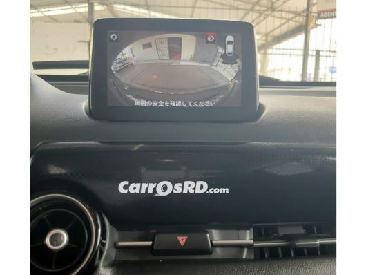 Mazda Demio Carros en venta