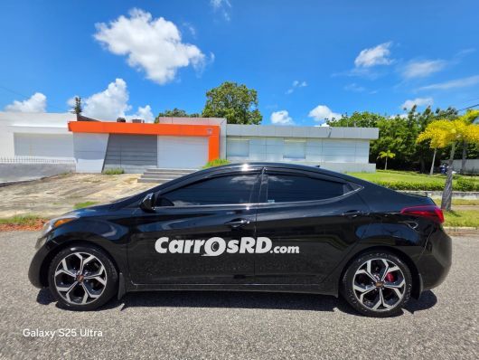 Hyundai Elantra Carros en venta