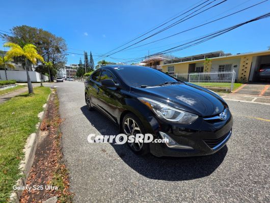 Hyundai Elantra Carros en venta