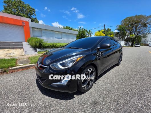 Hyundai Elantra Carros en venta