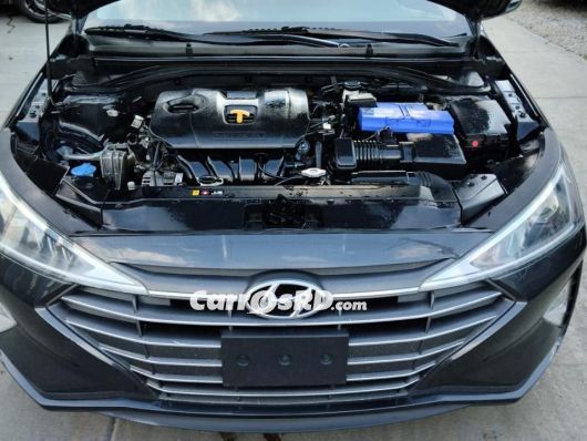 Hyundai Elantra Carros en venta