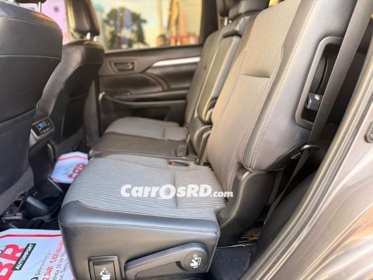 Toyota Highlander Jeepeta en venta